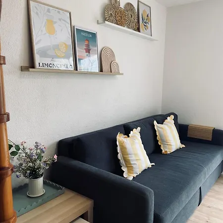 Maison 4 Pers Avec Parking Et A Moins De 100 M Holiday home *