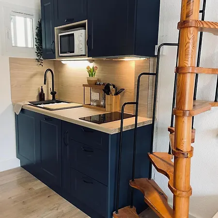 Maison 4 Pers Avec Parking Et A Moins De 100 M * Marseillan (Herault)